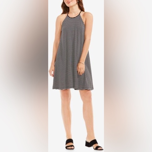 Vince Camuto Dresses & Skirts - NWT Vince Camuto B&W Striped Dress Petite XS
